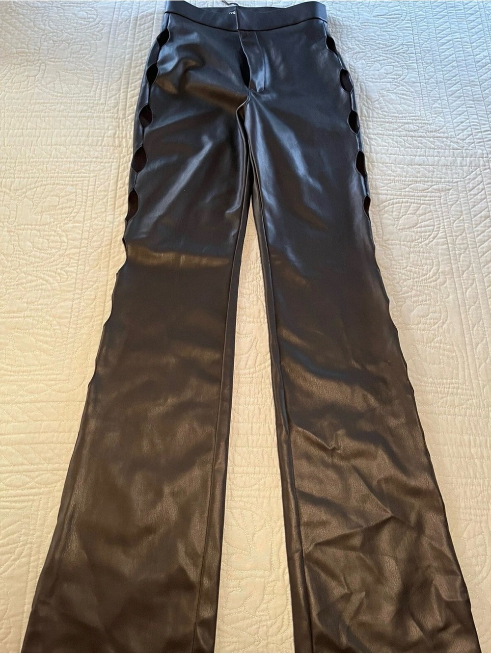 Pants Subcategory Identification - Picture 2 of 6